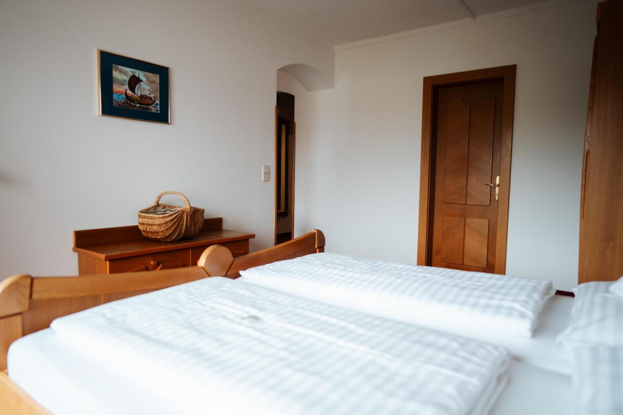 Seehotel Ressmann 드로볼라흐암파케르시 외부 사진